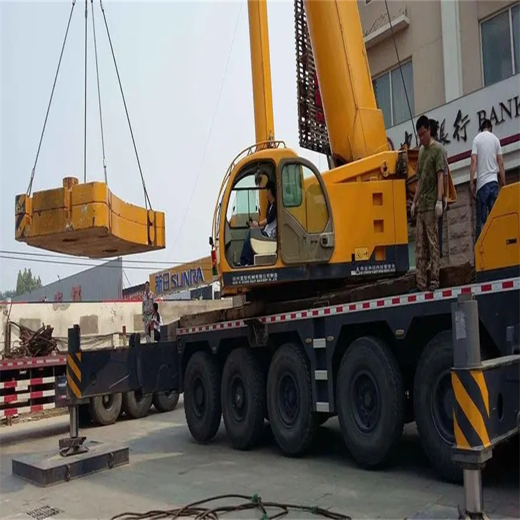 平果当地吊车出租|机器吊装|75吨|工厂搬迁服务